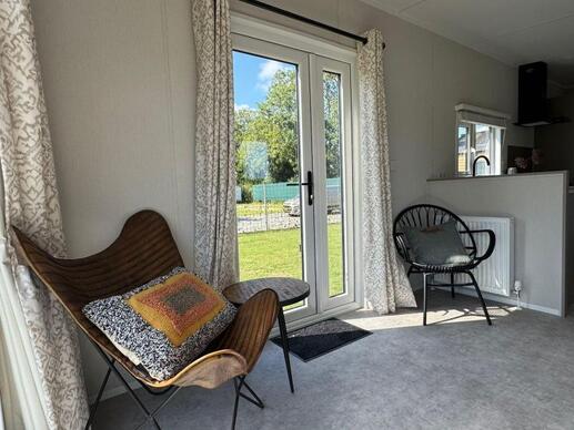 Camping chalet met staanplaats