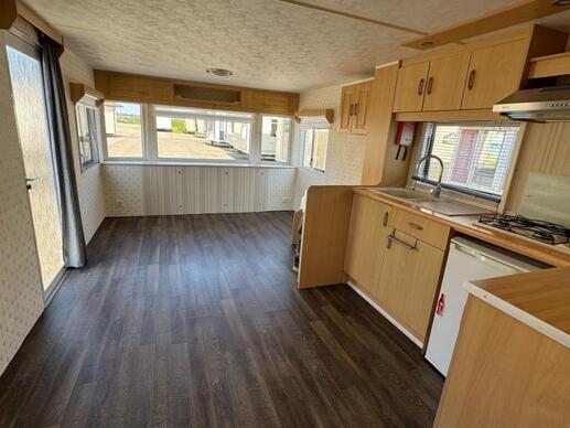 Arronbrook 2 bedrooms 9x3meters