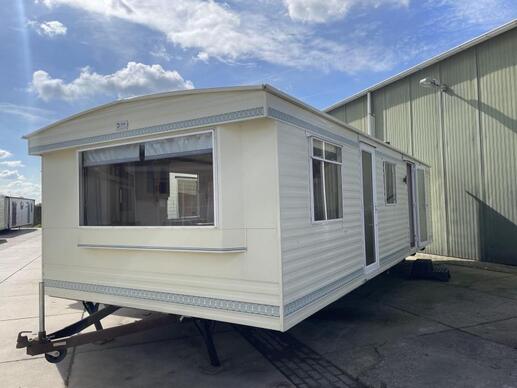 Arronbrook Second home  900